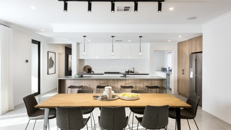 AMAZING 4X2 HOME IN SUNNY ALKIMOS!!