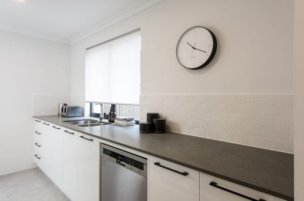 SCORE THIS BEAUTIFUL 4X2 HOME IN BYFORD!!