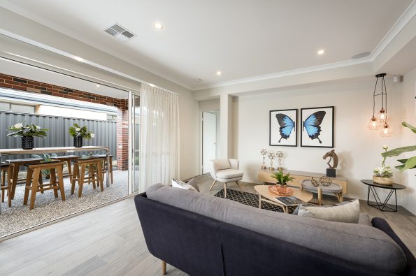 STUNNING DEAL IN THE HEART OF ARMADALE!!